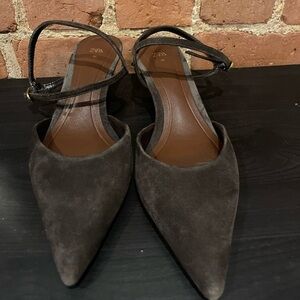 Zara Women's Brown Suede Pointed-Toe heel